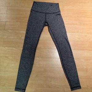 Lululemon Wunder Under tights